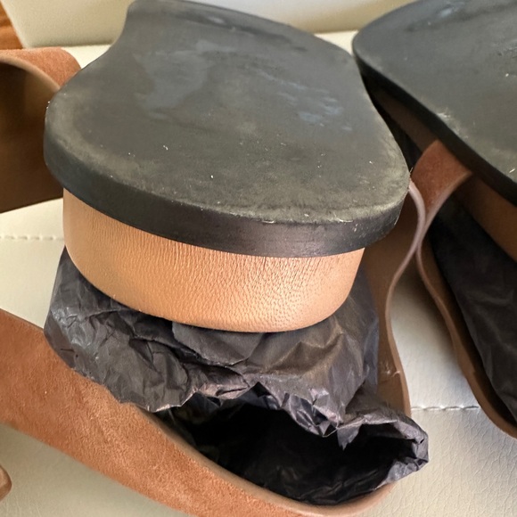 A. Emery Jalen Sandals Nutmeg Suede 40IT Like New!! With Box - Picture 7 of 10